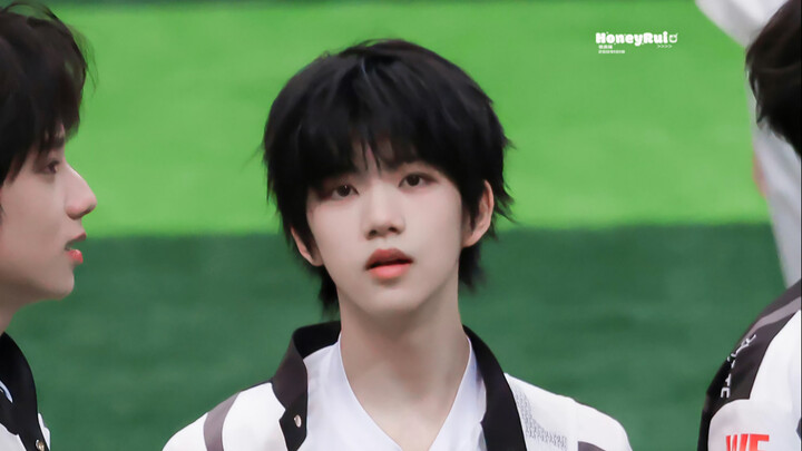 【จางฮันรุย】เต้นมันส์กับเพลง “งานกีฬาฤดูร้อน 2025” พร้อมนักร้องนำรุ่นที่ 4 – รวมช่วงเต้นประกอบเพลง