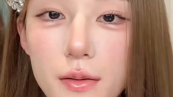 Laughing my head off in the livestream lol — I almost didn’t even realize it was a male streamer! Ne