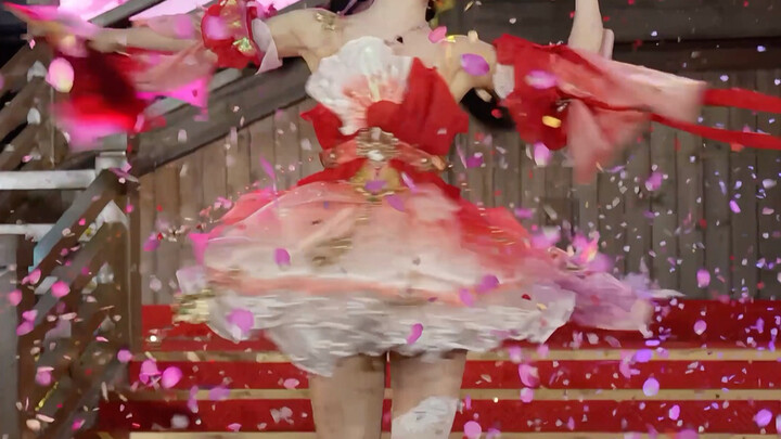 “So beautiful it’s breathtaking! The Shu Luo–level Flying Flowers stage, in HD!”