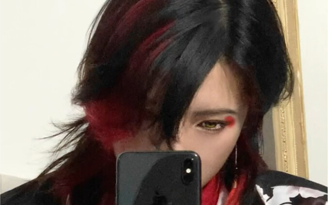 [Hengyi] How I wanted to get red highlights but accidentally dyed myself Vox instead