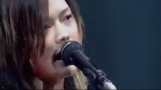 YUI - Rolling Star (Live)