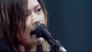 YUI - Rolling Star (Live)