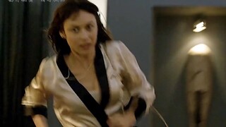 Top female agent hunted by a professional assassin, delivers a hardcore counterattack only to uncove