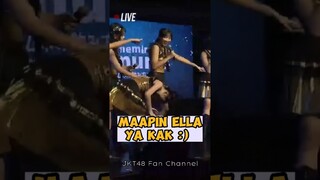 Iya Ella kita mengerti 😆😂 #jkt48 #ellajkt48 #elijkt48 #muthejkt48 #carameminumramunejkt48