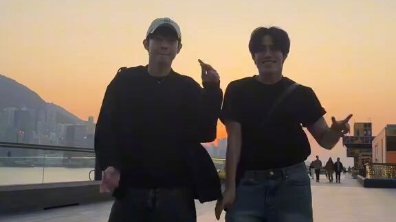 Ang cute niyong dalawa justell (SB19)