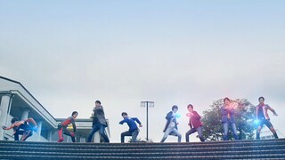 Eight new generation Ultra Warriors fight against Grimd, Ultraman Lingga appears