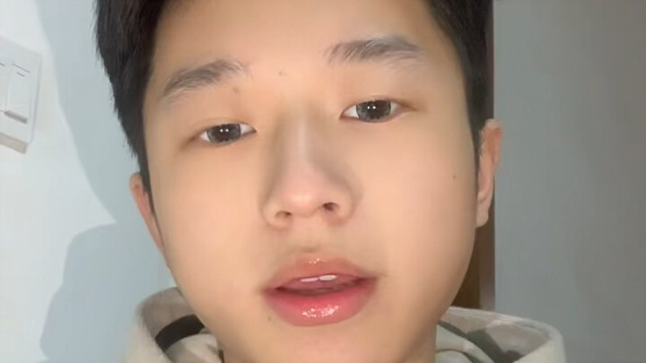 เล่อเวยชี้นำการพูดอีกแล้ว