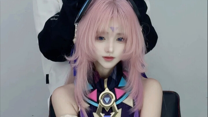 استغرق الأمر 25 ساعة! قمت بتقمص شخصية سيتاريلي بشعر حقيقي!