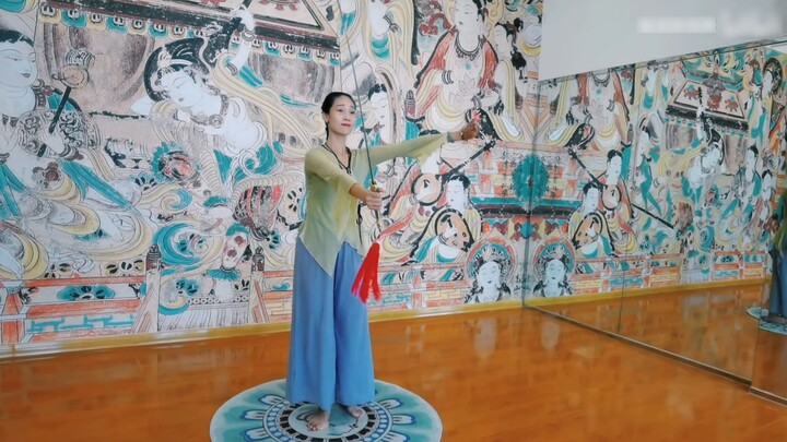 Sword Dance Basics: Inner and Outer Wrist Flowers