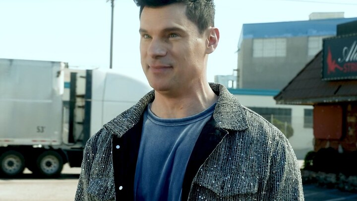 مش ممكن تكون فعلاً بتظن أن الناس أغبياء وعندهم فلوس كتير وسهل استغلالهم؟