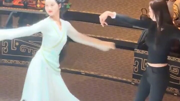 مهرجان زهاو دو للولائم يُقدم أشكالاً جديدة ومبتكرة! مهرجان زهاو دو للولائم يستبدل العروض بالتعليم، ف