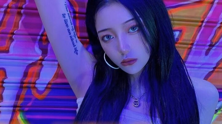Gadis super hot dan seksi, HRS DAN HRS, zona dansa yang tak terhentikan, ini aku datang [pengiriman 