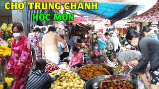 Nhộn nhịp Chợ Trung Chánh Hóc Môn - nhiều món ăn ngon | Sức Sống 360