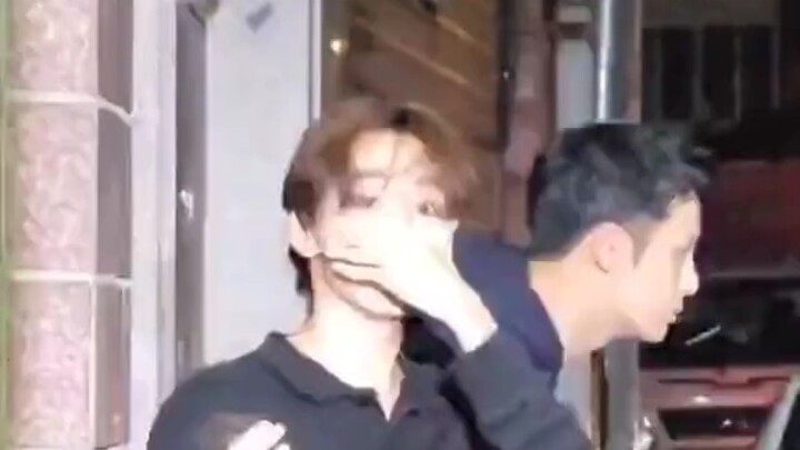 “Minkyu’s hairstyle for his military enlistment actually looks quite good.”