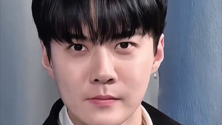 Sau khi thấy Park Chanyeol: Oh Sehun, mày đang làm gì thế á á á á!