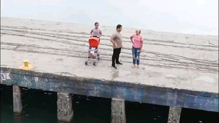 婴儿被继母设计陷害，紧要关头女孩出手，揭穿继母背后阴谋！