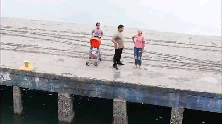 婴儿被继母设计陷害，紧要关头女孩出手，揭穿继母背后阴谋！