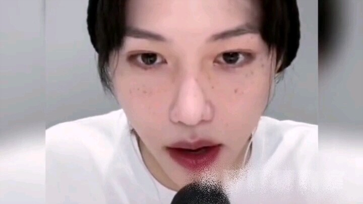 Lý Long Phức: Phi Phi là ai?