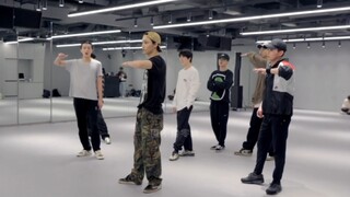 love shot原来是分两派跳的