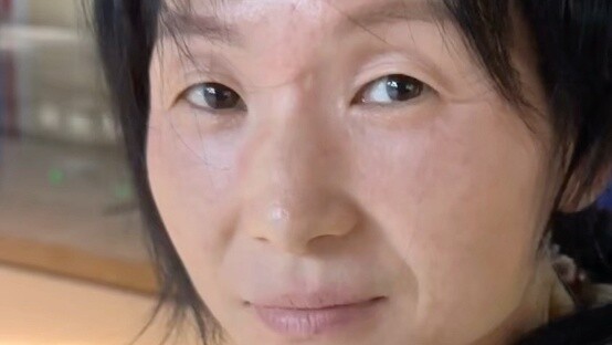 At the age of 30, I worked in a factory for five years, which made me look old and haggard. Seeing h