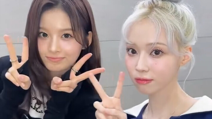 Discussion on Korean website: Who wins the beauty contest between Seol-yoon and Winter?