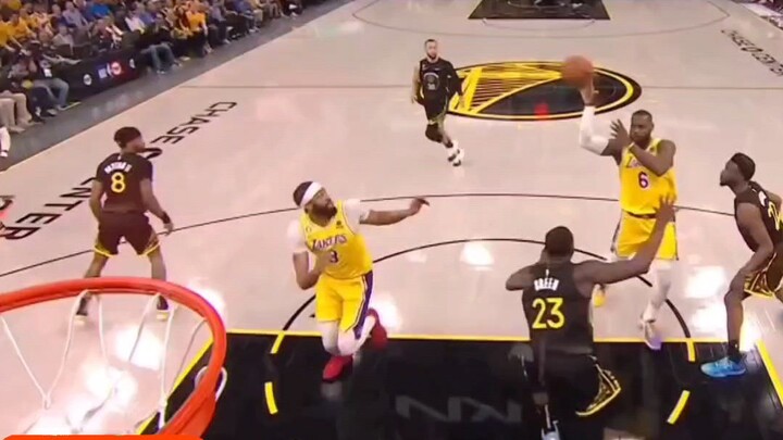 Lake show great Game 1