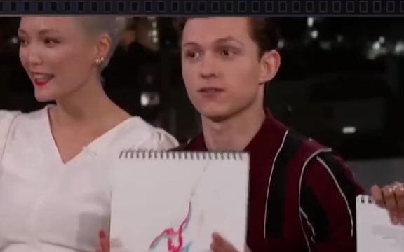 Tự họa của dàn diễn viên Marvel! Đến cuối cùng còn bị Người Sắt – Robert Downey Jr. làm cho sững sờ 