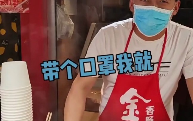 حتى تناول وجبة طعام يمكنه حل مشكلة العزوبية، يا رفاق، تعلّموا مني! في المرة القادمة، علشان ما تخليش 