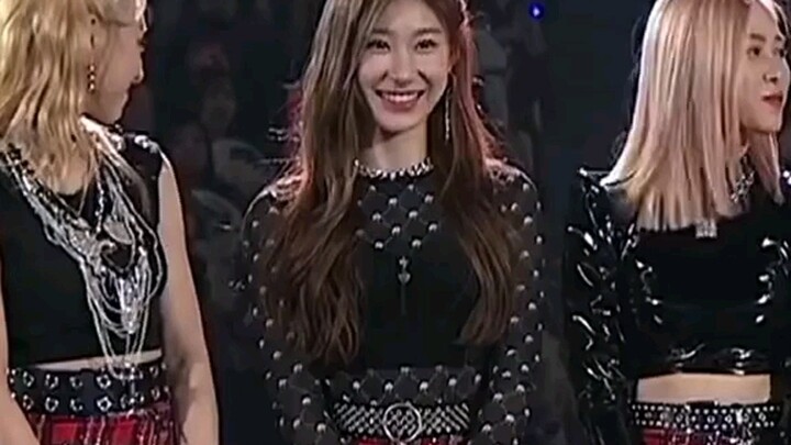 Khoảnh khắc đáng yêu như người thật của Kpop ⚈₃⚈