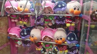 Claw Game คนชอบคีบตุ๊กตา ลุ้นมาก ตู้หยอดเหรียญคีบตุ๊กตาพวงกุญแจ ต้องเสียเงินเท่าไหร่ถึงจะหนำใจ