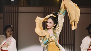 Let me see who else hasn’t been moved to tears by Guli Nazha’s beauty. This is the first performance