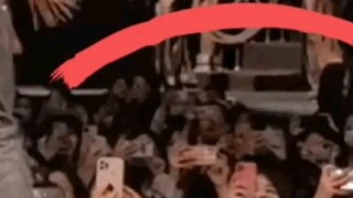 【肖战】如梦之梦整整齐齐，仿佛军训过一样。