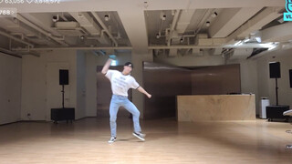 【ASTRO】การคัฟเวอร์สดเพลง "Hype Boy" ของ Wenbin ทรงพลังมากจนเหมือนกับเตะฉันจนตาย!!