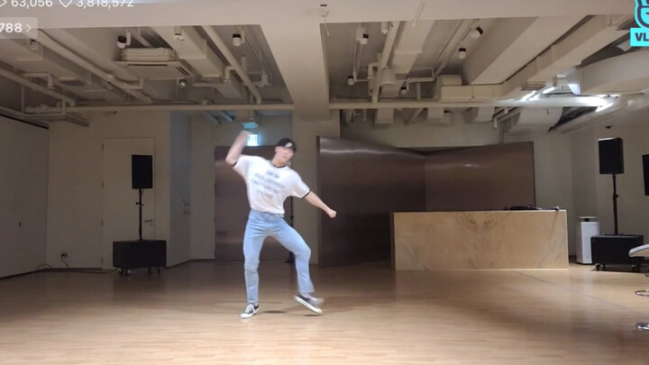 【ASTRO】การคัฟเวอร์สดเพลง "Hype Boy" ของ Wenbin ทรงพลังมากจนเหมือนกับเตะฉันจนตาย!!