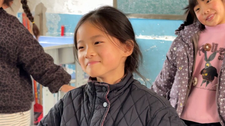 “IRIS OUT” – Vũ điệu Laisse, thật ra tôi chỉ là học sinh tiểu học