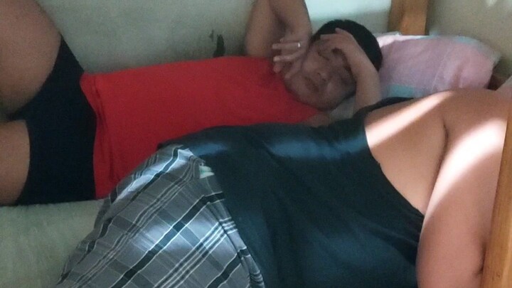 Kunyari tulog at bagong gising