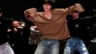 ห้าเต้นรำหนึ่งฉันพูด