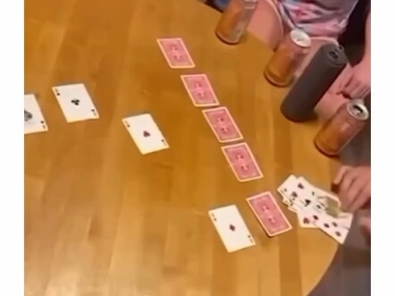 Sobat menemukan cara bermain kartu remi yang ke-101