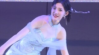 “ฉันเดินทางท่องเที่ยวไปทั่วโลกเพื่อชมความงามของโลก”