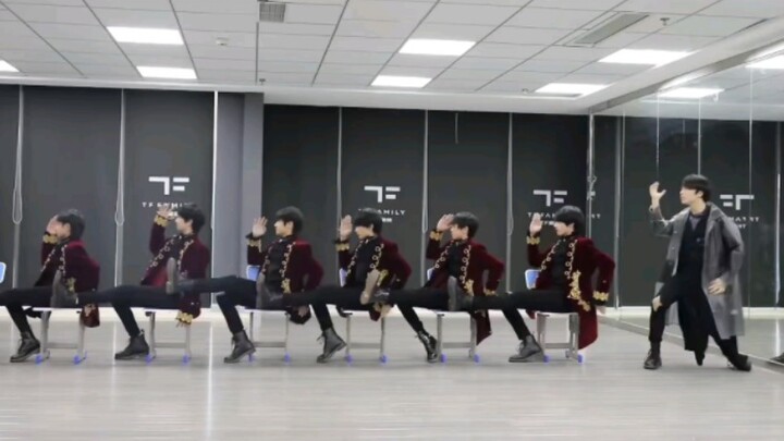 ครั้งแรกที่ได้เห็นการเต้นนี้จากรุ่นที่ 3 ก็ตกใจ!!!