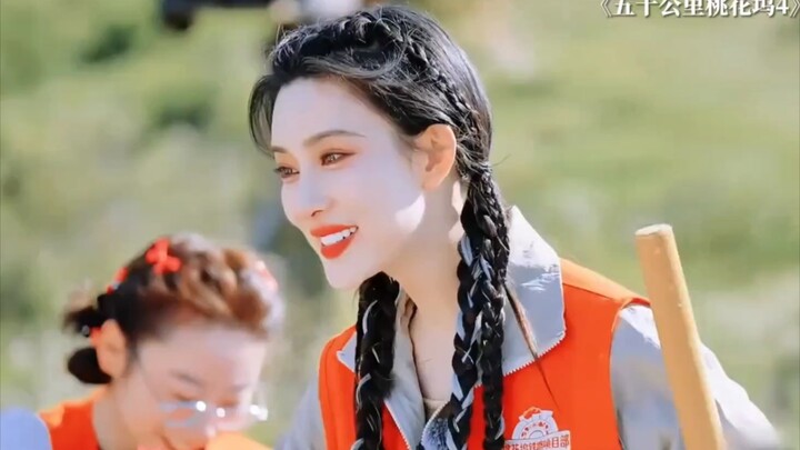 Meng Ziyi gradually shifted from disbelief to envy.