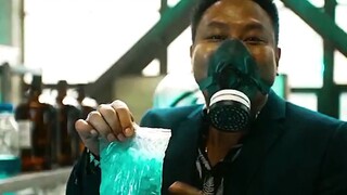 Một chiếc túi có thể đổi lấy một chiếc Rolls Royce, không có gì lạ khi nhiều người đặt mạng sống của