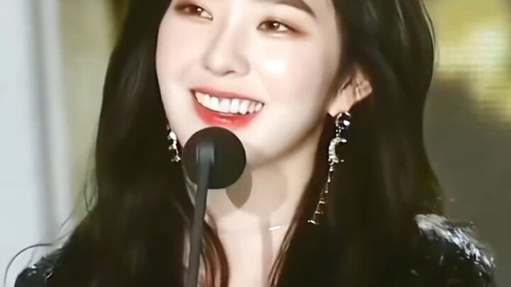 Hàn Quốc sẽ không có thêm một Bae Joo-hyun thứ hai nữa: Phong cách Hồng Kông kết hợp với chiêu “biến