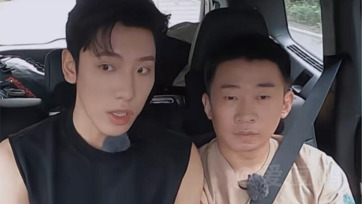 หรือว่ามีแค่หวังจื่ออี้ที่เวลาทำตัวจริงจังแล้วถึงจะตลกขนาดนี้!