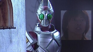 [Đánh giá kinh điển] Kamen Rider Sword 01: Sao cứ đứng nhìn tôi bị chơi thế?