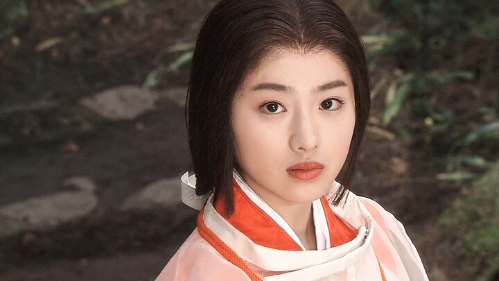 “Trên trời rơi xuống một Minamoto no Yoshitsune”