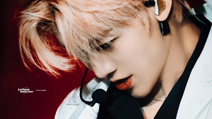 Lý Mãn: Đừng nghi ngờ gu thẩm mỹ của tôi, cậu đâu biết tôi đã bỏ bao nhiêu tâm sức mới giữ được đứa 