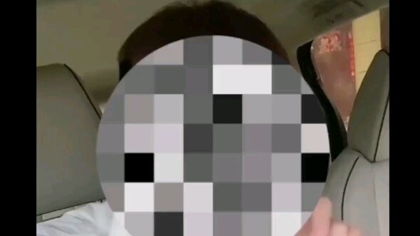 Một người nổi tiếng trên mạng tự nhận là thế hệ thứ hai giàu nhất ở Tín Dương đã được tòa án địa phư