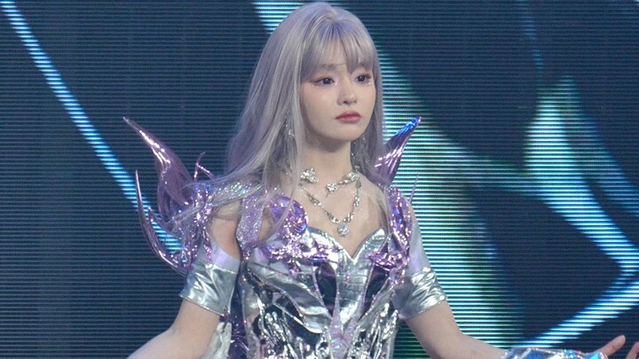 Huang Xiaoyun Huang Xiaoyun <Madame Butterfly> is the most beautiful female singer, who is in favor 