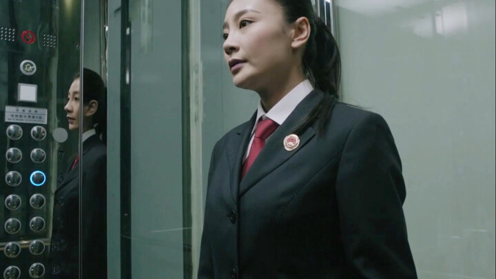 "كلّ الأشياء رديئةٌ إلا السياسةَ فهي سامية."